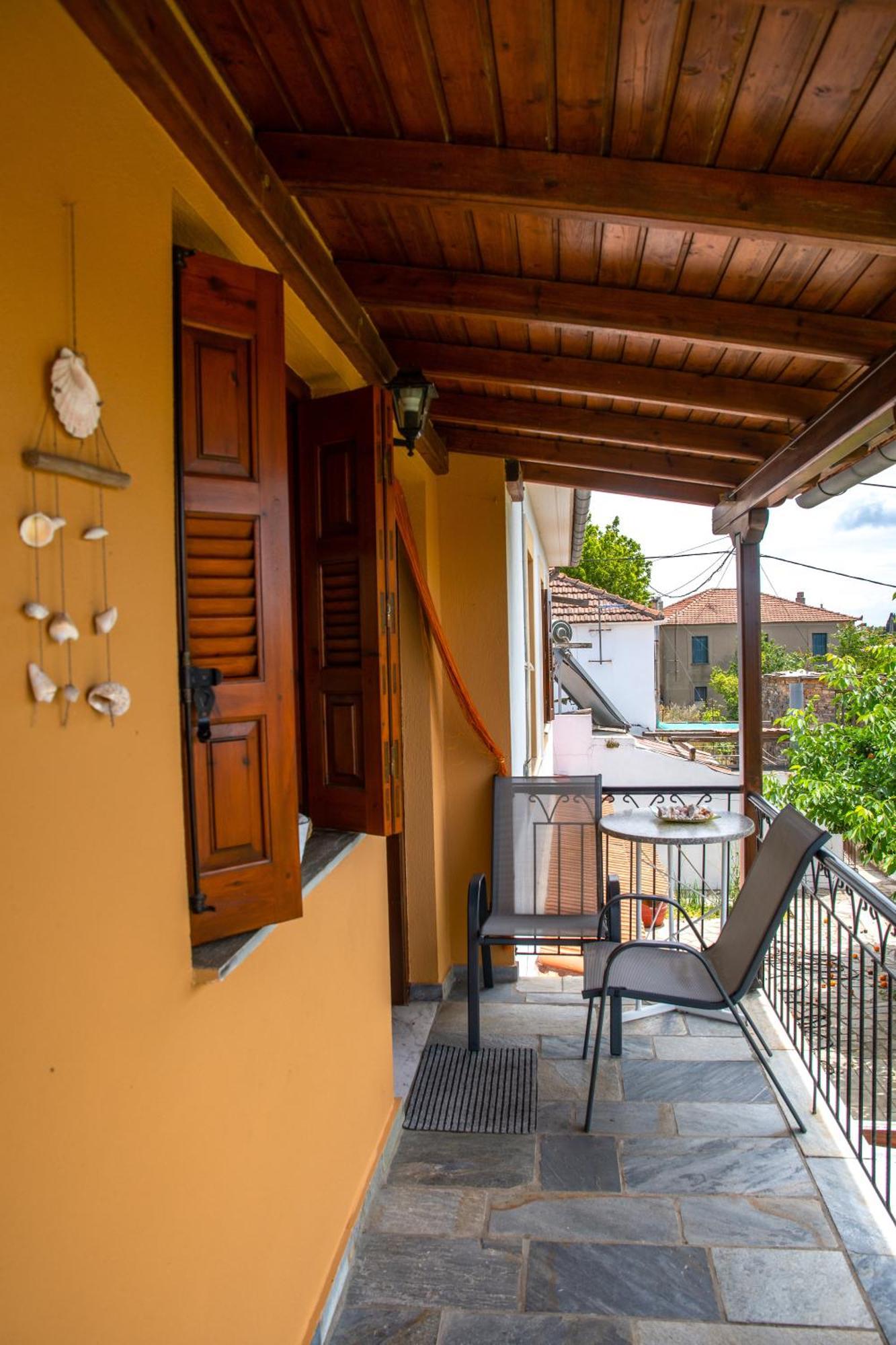 La Casa De Vacation Villa Lafkos Exterior photo
